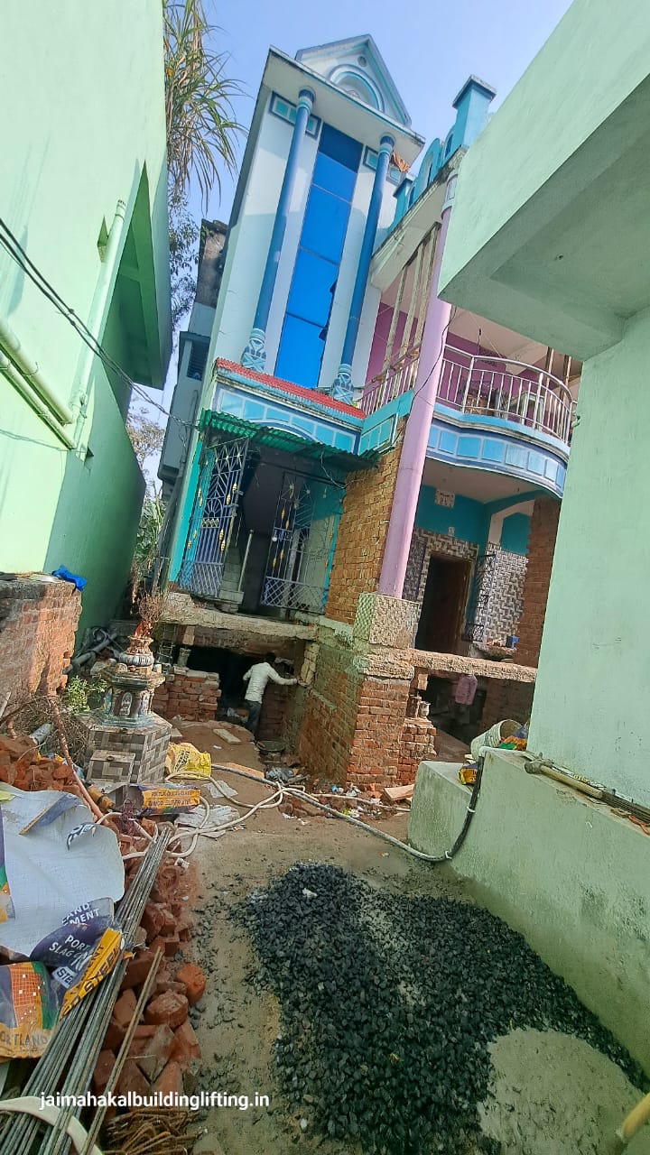 House Lifting Work